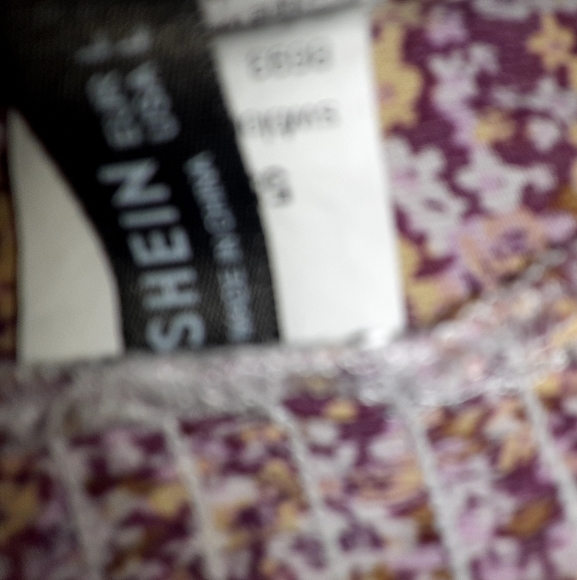 Crop top - Picture 2 of 2